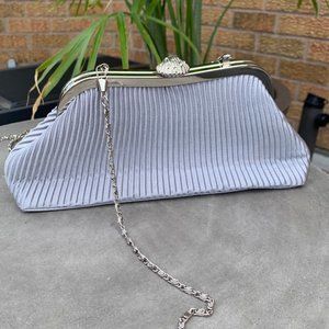 Vintage Bijoux Terner Clam Shell Clasp Bag 🐚